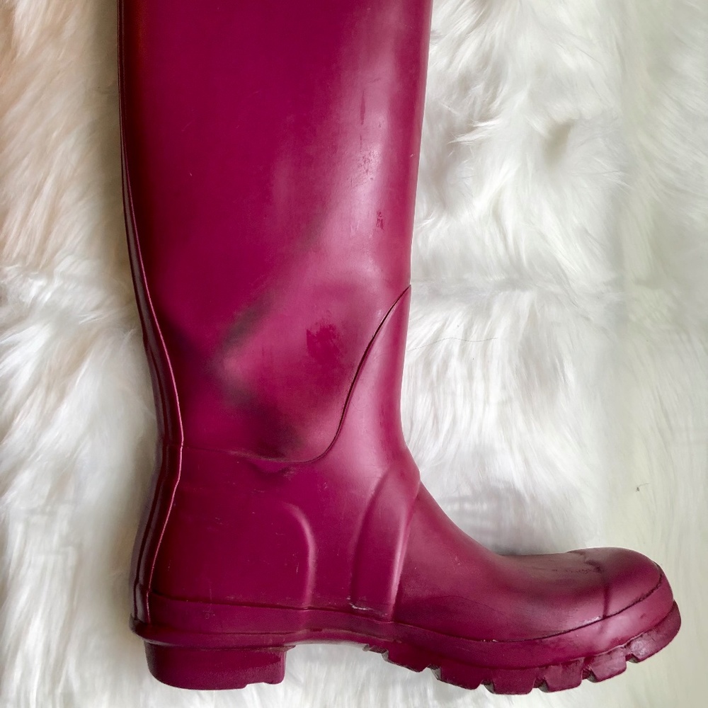 Tall Hunter Rain Boots, Size 9, Raspberry - Picture 6 of 13